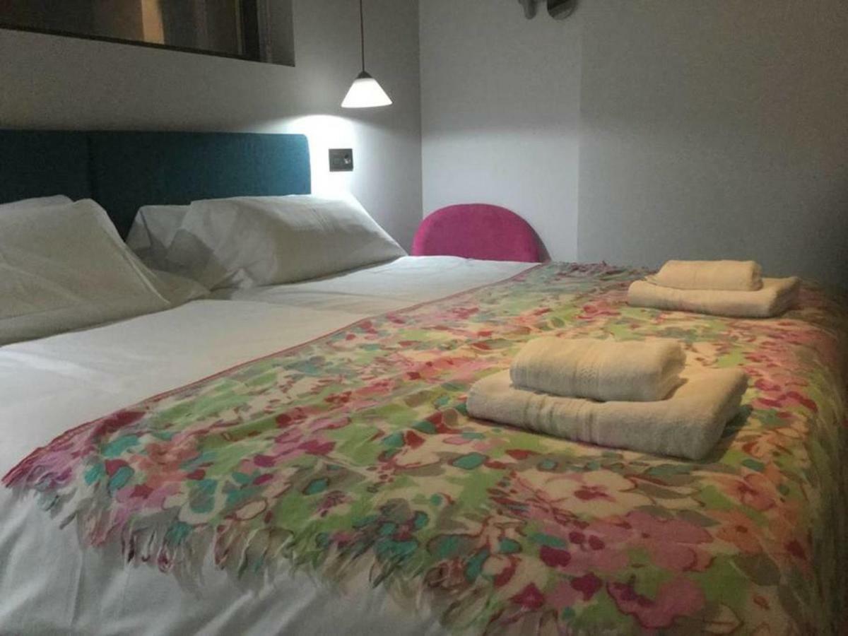 Apartamentos Rg Duplex San Bernardo セビリア エクステリア 写真