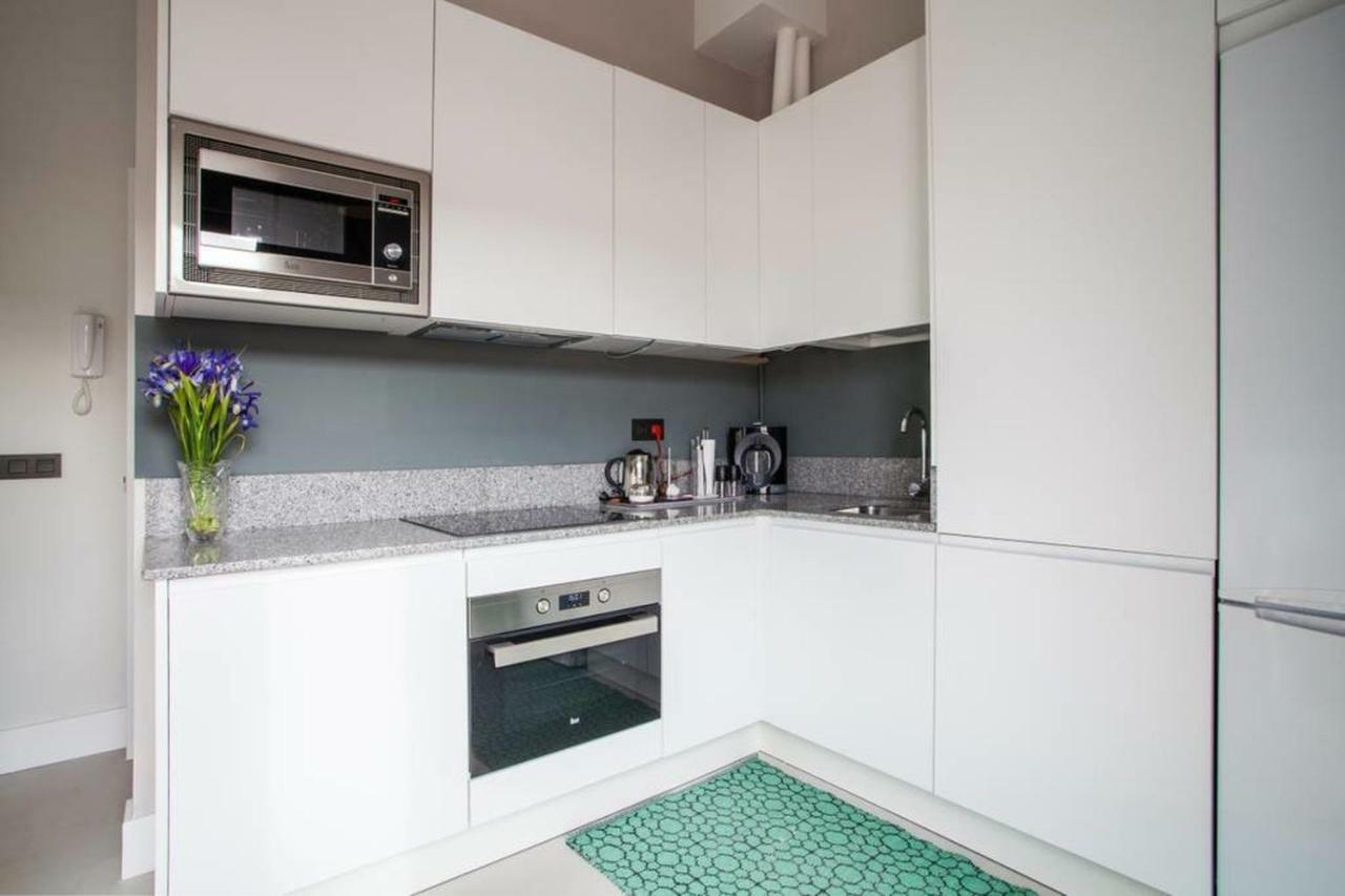 Apartamentos Rg Duplex San Bernardo セビリア エクステリア 写真