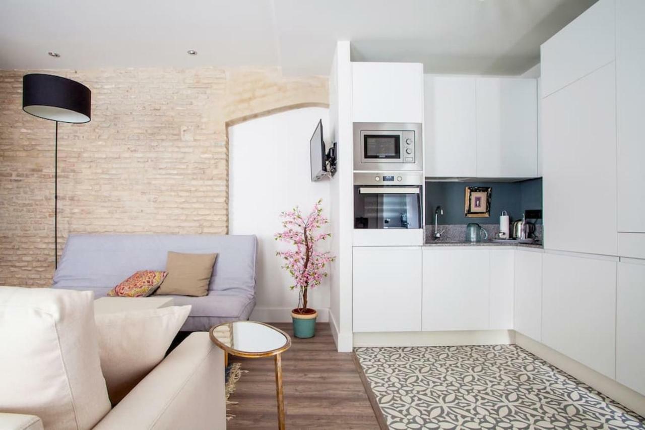 Apartamentos Rg Duplex San Bernardo セビリア エクステリア 写真