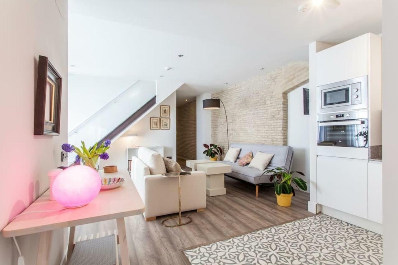 Apartamentos Rg Duplex San Bernardo セビリア エクステリア 写真