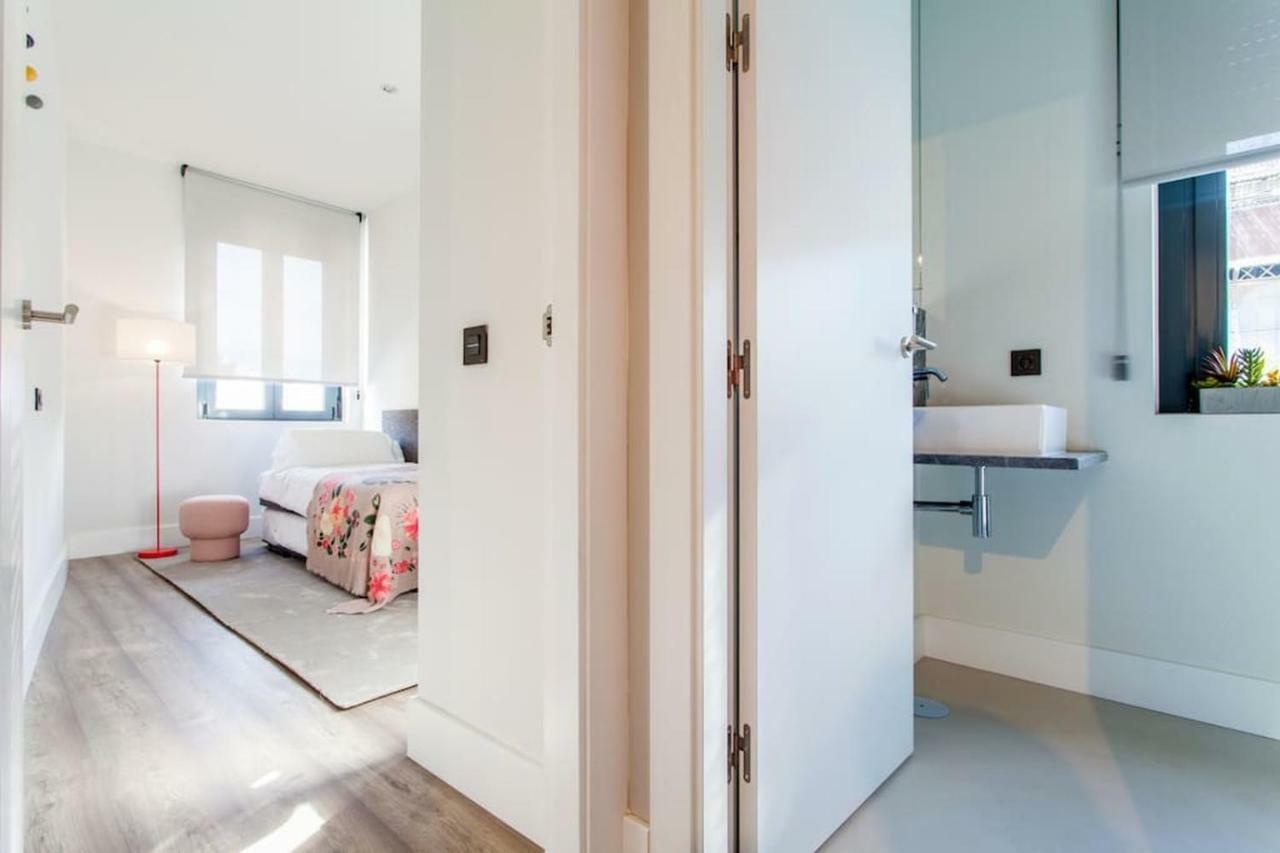 Apartamentos Rg Duplex San Bernardo セビリア エクステリア 写真