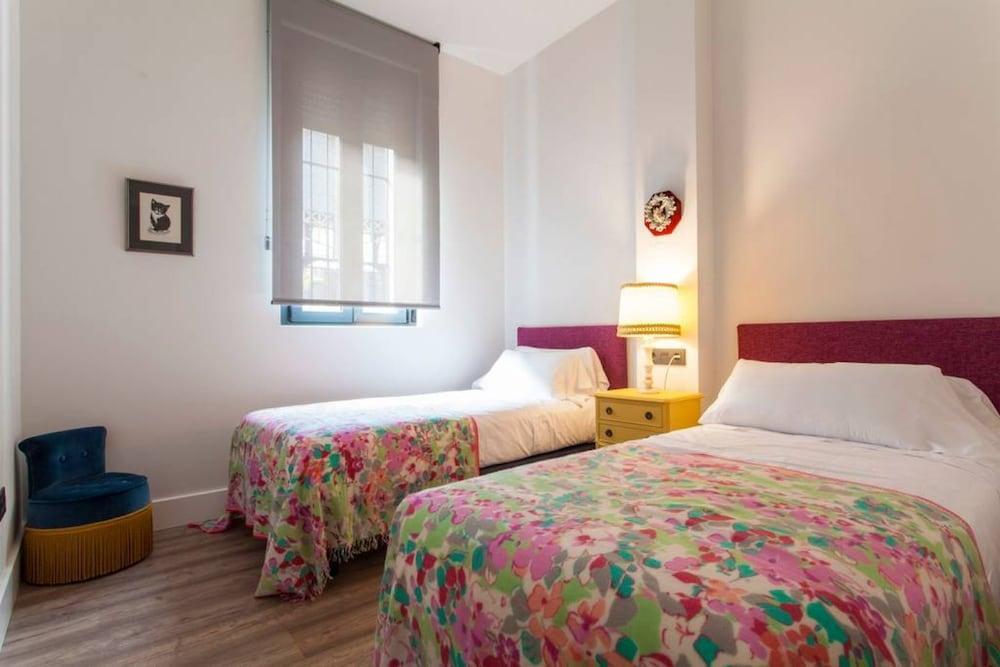 Apartamentos Rg Duplex San Bernardo セビリア エクステリア 写真